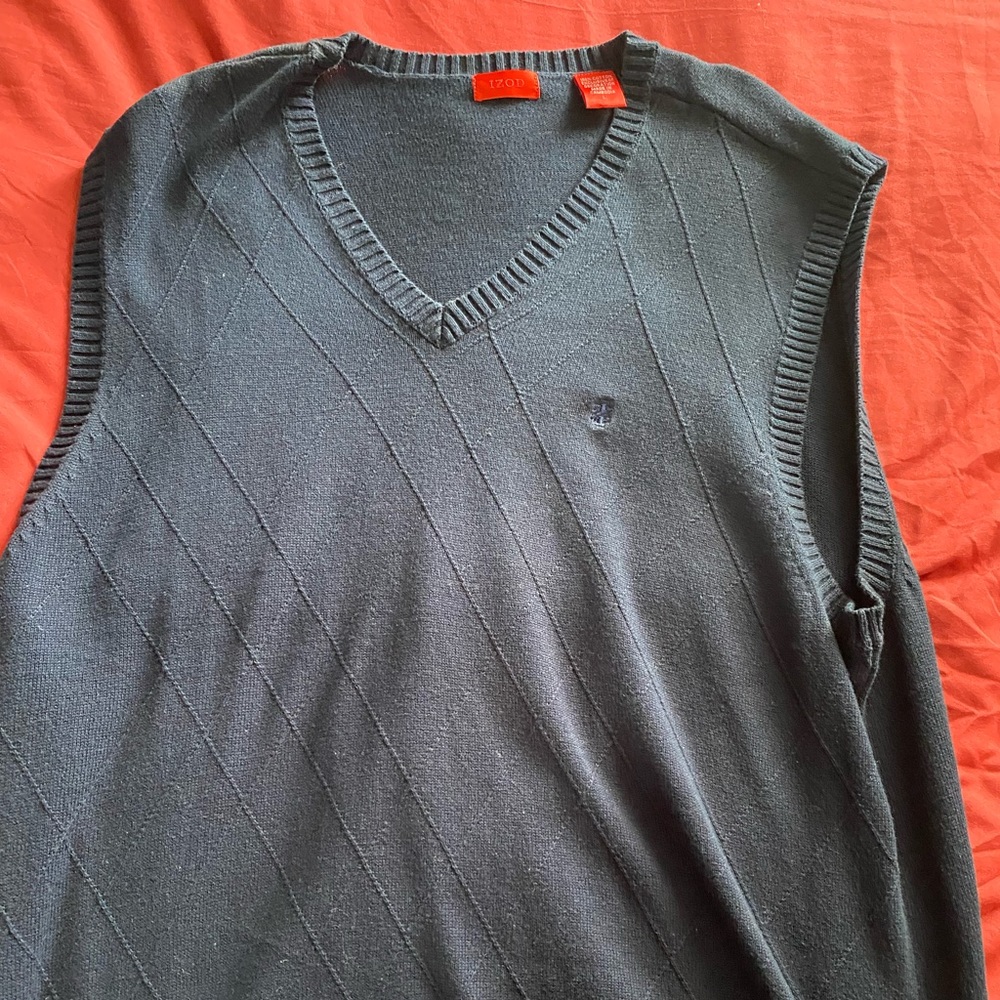 IZOD V neck vest *PERFECT CONDITION*